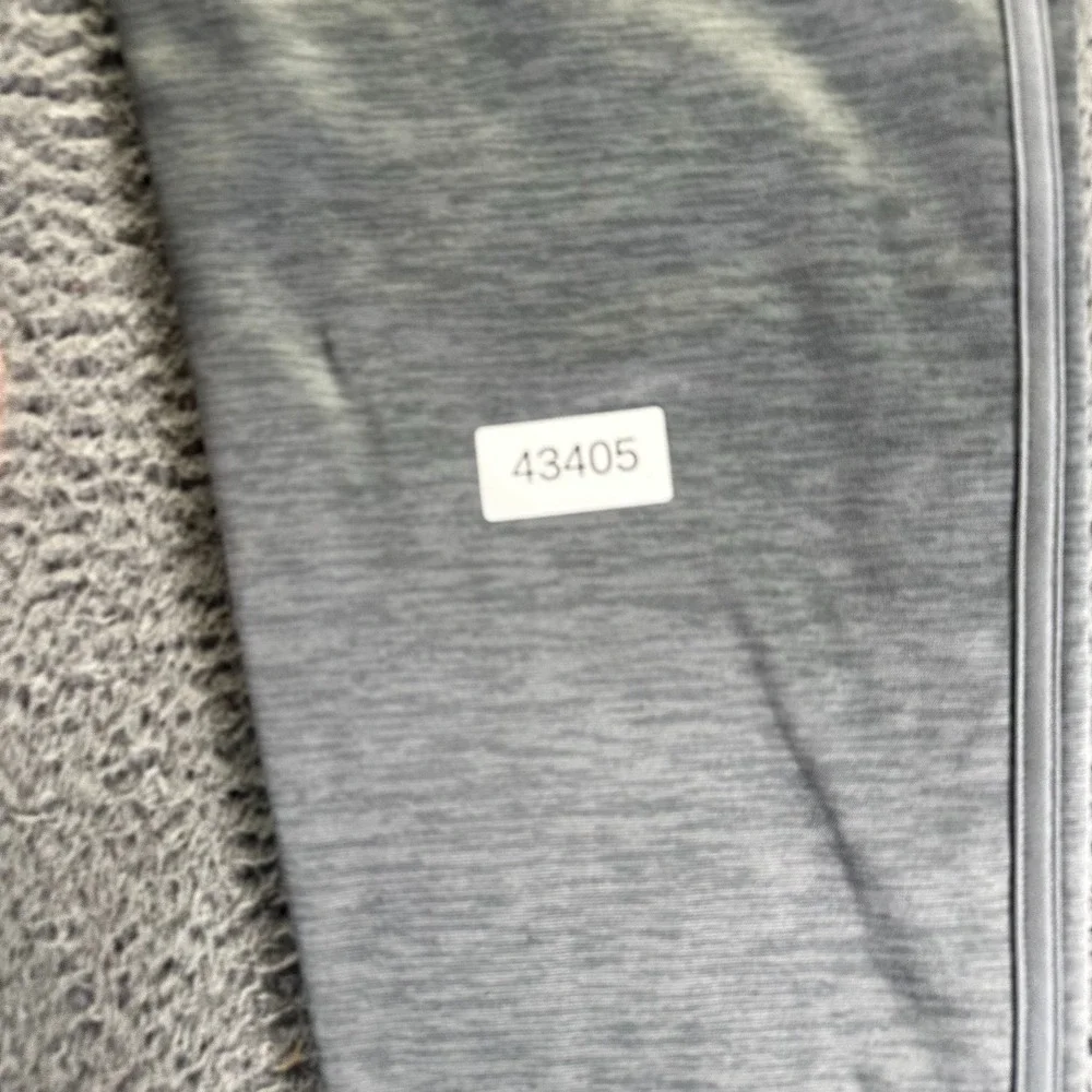 Adidas Sweatpants Boys XL Gray Polyester Jogger Tapered‎ Leg Performance Sports
